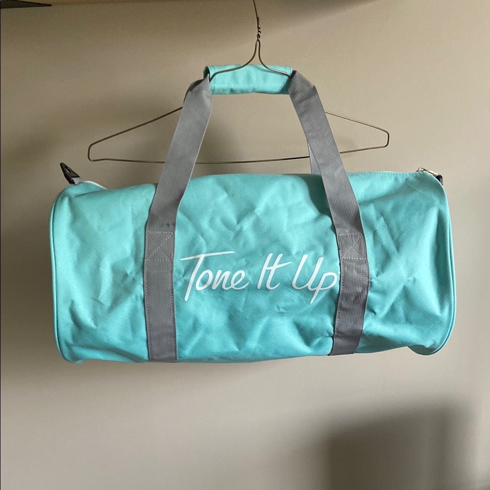 Tone It Up Aqua GYM Bag